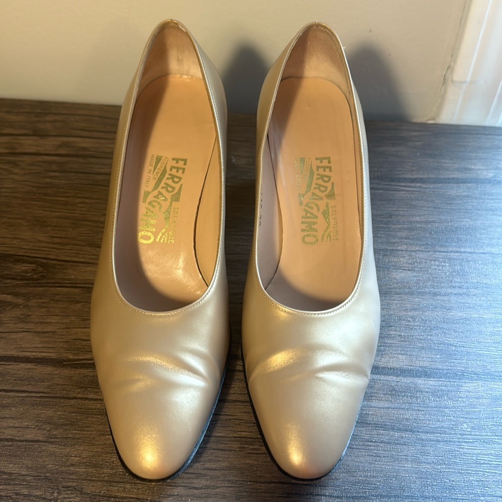 Vintage 1980s gold Ferragamo heels